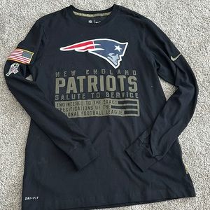 NFL Patriots shirt M